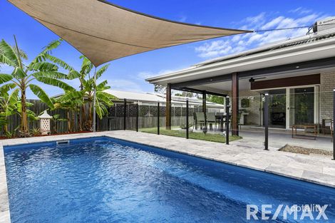 19 Tina Dr, Urangan, QLD 4655