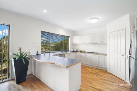 Property photo of 8 Sundew Close Garden Suburb NSW 2289