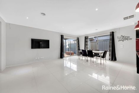 24 Vanin St, Wollert, VIC 3750