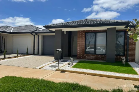 13 Namadgi Cres, Truganina, VIC 3029