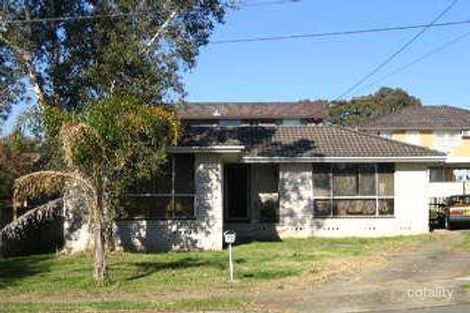 Property photo of 27 Geelong Crescent St Johns Park NSW 2176