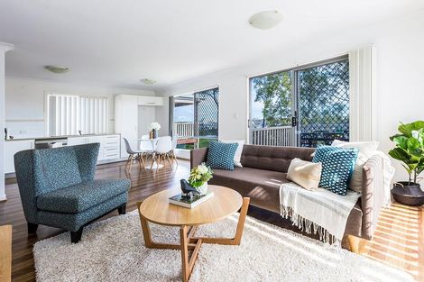 Property photo of 14 Aspect Terrace Springfield Lakes QLD 4300