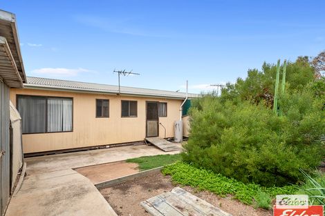 Property photo of 8 Main Coast Road Pine Point SA 5571