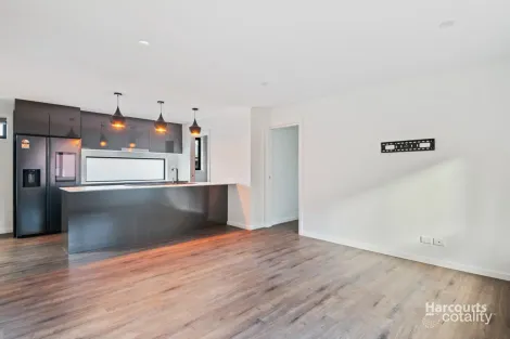 Property photo of 4/2 Vienne Drive Howrah TAS 7018