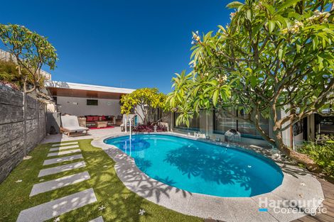 Property photo of 25 Robinson Avenue Quinns Rocks WA 6030