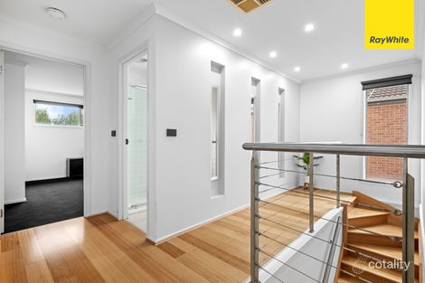 Property photo of 11 Beacon Lane Caroline Springs VIC 3023