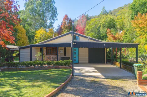 7 Panorama Dr, Buffalo River, VIC 3737