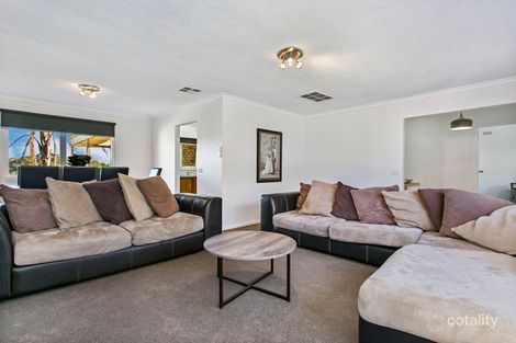 Property photo of 4 Albert Avenue Strathdale VIC 3550