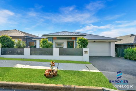 Property photo of 30 Glenroy Drive Claymore NSW 2559