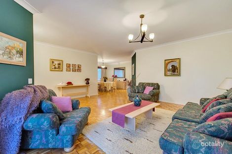 Property photo of 13 Gracemere Place Forest Lake QLD 4078