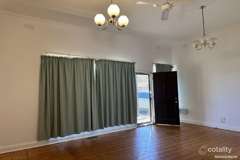 Property photo of 22 Clarendon Street Cranbourne VIC 3977