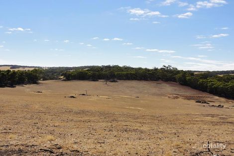 61 Pennington Rd, Wandering, WA 6308