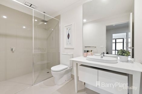 Property photo of 45 Amadeo Way Chirnside Park VIC 3116