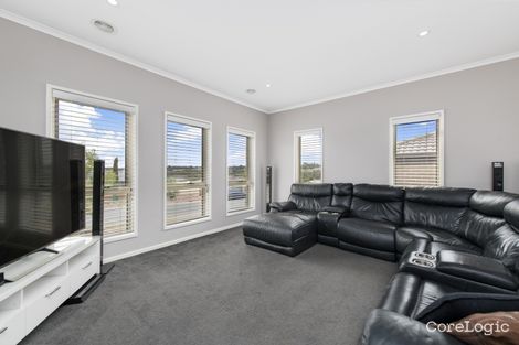 Property photo of 15 Anakie Court Ngunnawal ACT 2913