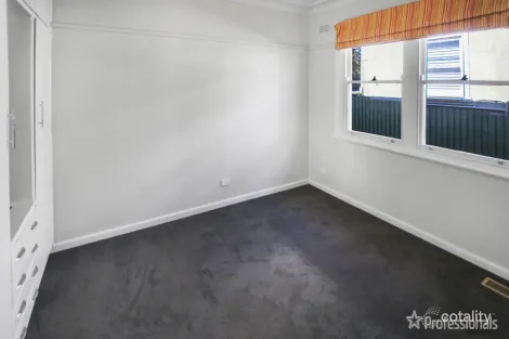 Property photo of 25 Mair Street Turvey Park NSW 2650