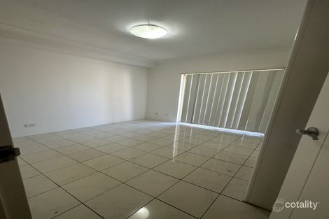 Property photo of 4/5-7 Myrtle Road Bankstown NSW 2200