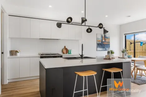 6 Litania Way, Clyde, VIC 3978