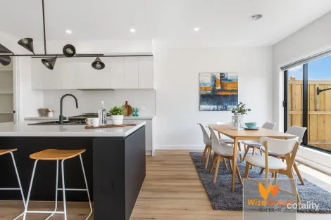 Property photo of 6 Litania Way Clyde VIC 3978