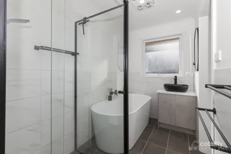 Property photo of 4 Noojee Court Dandenong North VIC 3175