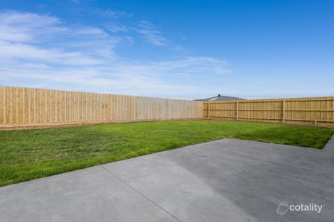 Property photo of 27 Fault Crescent North Wonthaggi VIC 3995
