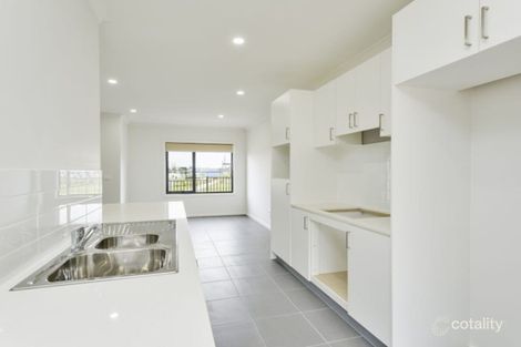 Property photo of 17 Clendon Way Craigieburn VIC 3064