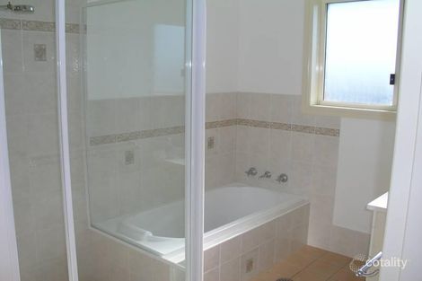 Property photo of 7 Lake Edgecombe Close Junction Hill NSW 2460