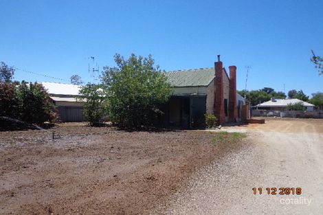 98 Crispe St, Deniliquin, NSW 2710