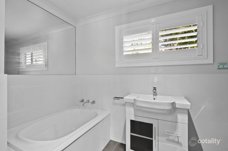 Property photo of 18 Marlowe Road Bateau Bay NSW 2261