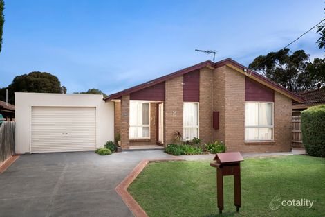 17 Roscrea Rd, Melton, VIC 3337