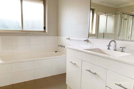 Property photo of 14 Lambkin Street Hunterview NSW 2330