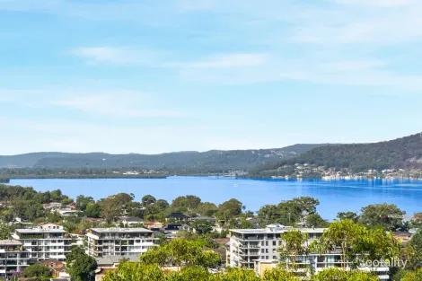 181/80 John Whiteway Dr, Gosford, NSW 2250