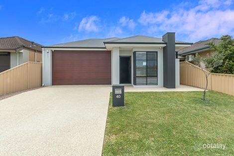 40 Middle Pkwy, Canning Vale, WA 6155