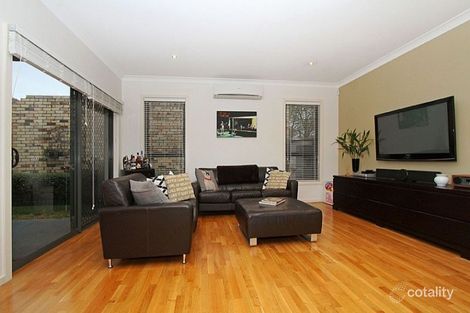 Property photo of 3/18 Darebin Boulevard Reservoir VIC 3073