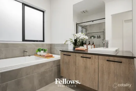 Property photo of 81 Largo Circuit Junction Village VIC 3977