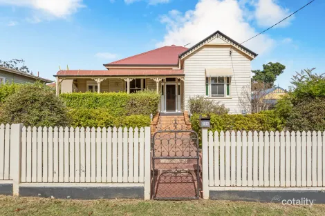 204 South St, South Toowoomba, QLD 4350