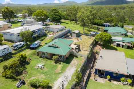 8 Balfour St, Mount Larcom, QLD 4695
