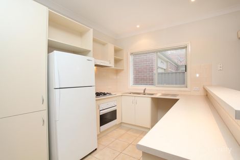 Property photo of 28 Abbington Crescent Caroline Springs VIC 3023