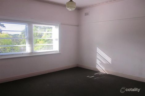 Property photo of 18 Seaview Street Kotara NSW 2289