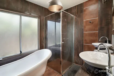 Property photo of 17 Fortrose Street Kenmore QLD 4069