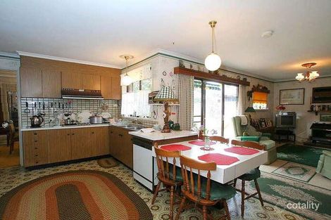 Property photo of 4 Sandhurst Road Wantirna VIC 3152