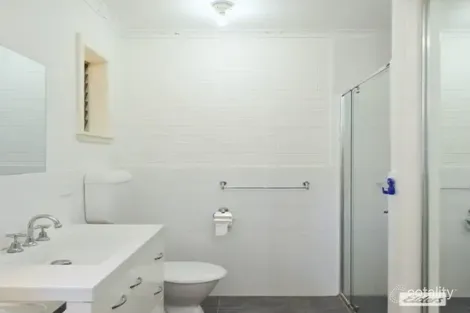 Property photo of 2/121-123 Gralen Street Wodonga VIC 3690