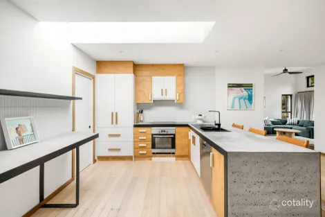 Property photo of 42 Alex Drive St Andrews Beach VIC 3941