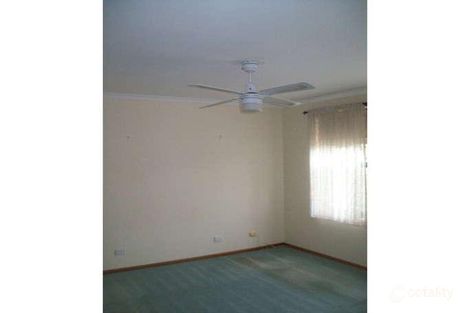 Property photo of 8 Brooks Circuit Woodcroft SA 5162