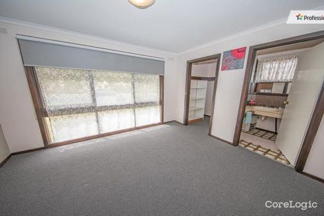 Property photo of 67 Blamey Drive Melton South VIC 3338