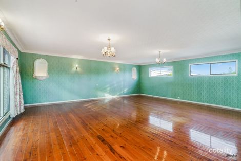 37 Philippine Pde, Palm Beach, QLD 4221