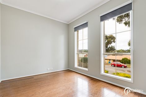 Property photo of 11 Sallybrook Circuit Narre Warren VIC 3805