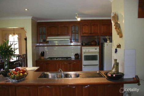 Property photo of 18 Kibo Court Cranbourne North VIC 3977