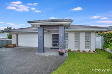 Property photo of 9 Rengor Close Belmont North NSW 2280