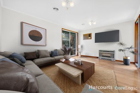 Property photo of 2 Plover Court Endeavour Hills VIC 3802