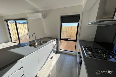 Property photo of 48 Chateau Promenade Deanside VIC 3336